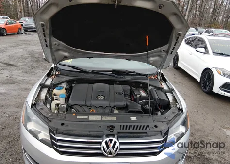 2013 Volkswagen Passat S z USA, uszkodzony, nr VIN 1VWAP7A39DC059258